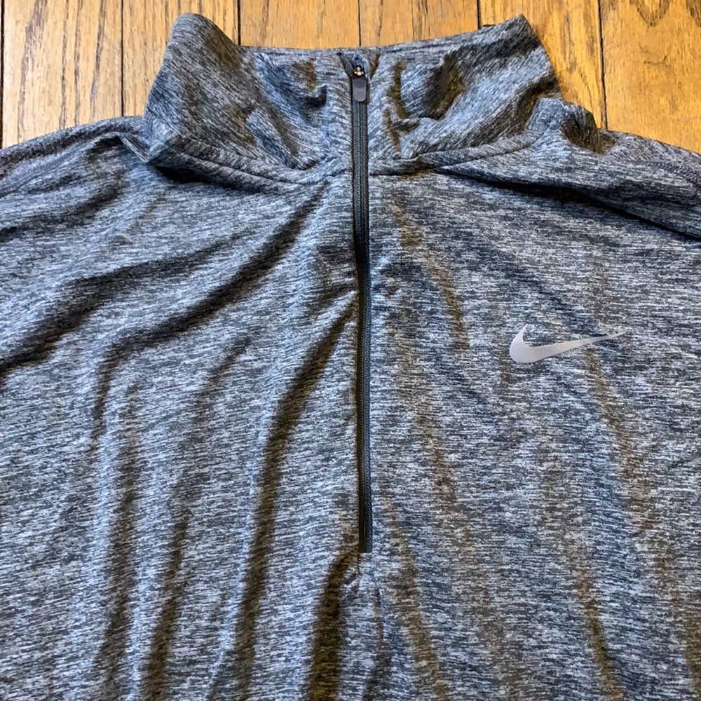 Gray Nike Dri Fit Pull Over SZ L - Picture 4 of 7